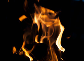 Klas tijdens schoolkamp opgeschrikt door grote brand op kampeerterrein 